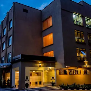 https://canary-hotel.about-kampalahotels.com