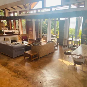 https://cozy-water-front-designer-house.about-kampalahotels.com