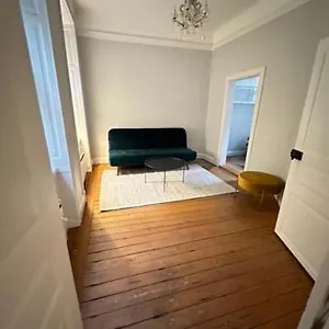 https://apt-gamla-stan.find-stockholm-hotels.com